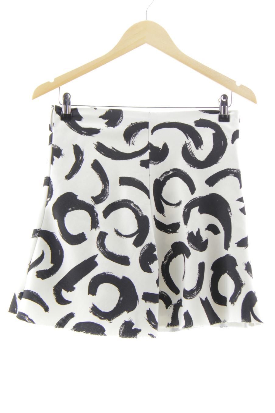 Jupe Zara de la taille M, de couleur noir