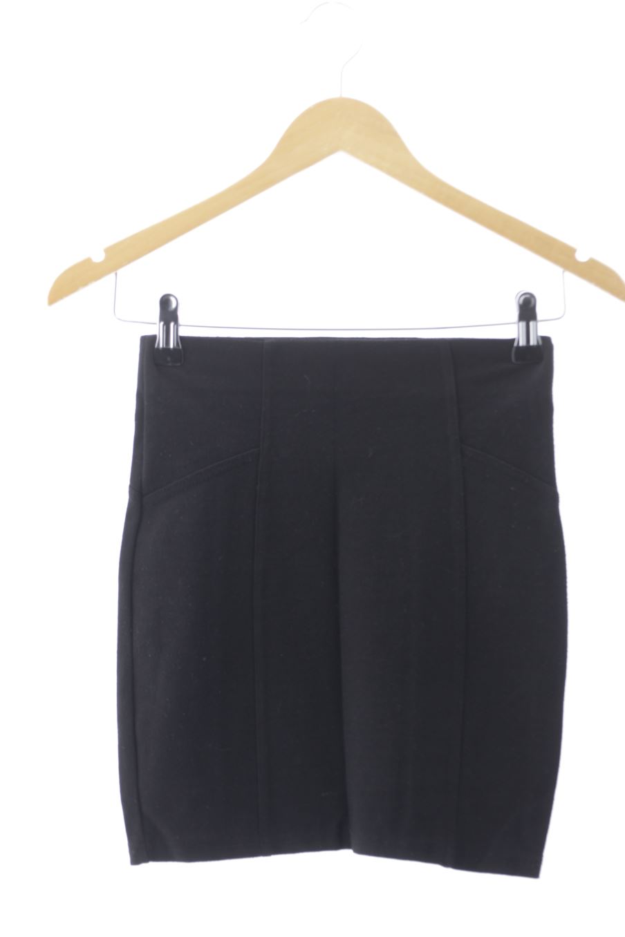 Falda de Pull & Bear de la talla M, de color negro