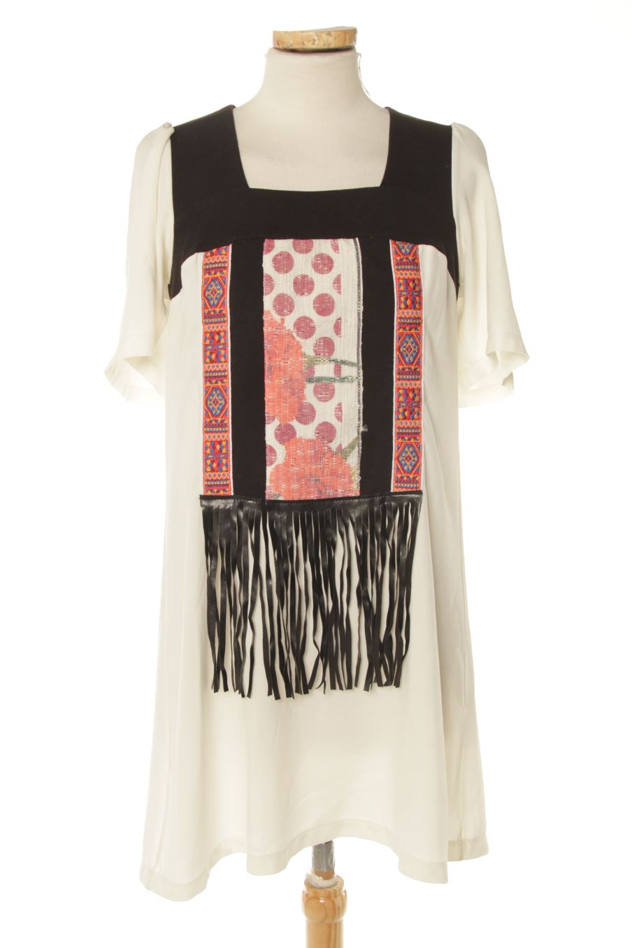 Robe casual Miss Miss de la taille S, de couleur blanc