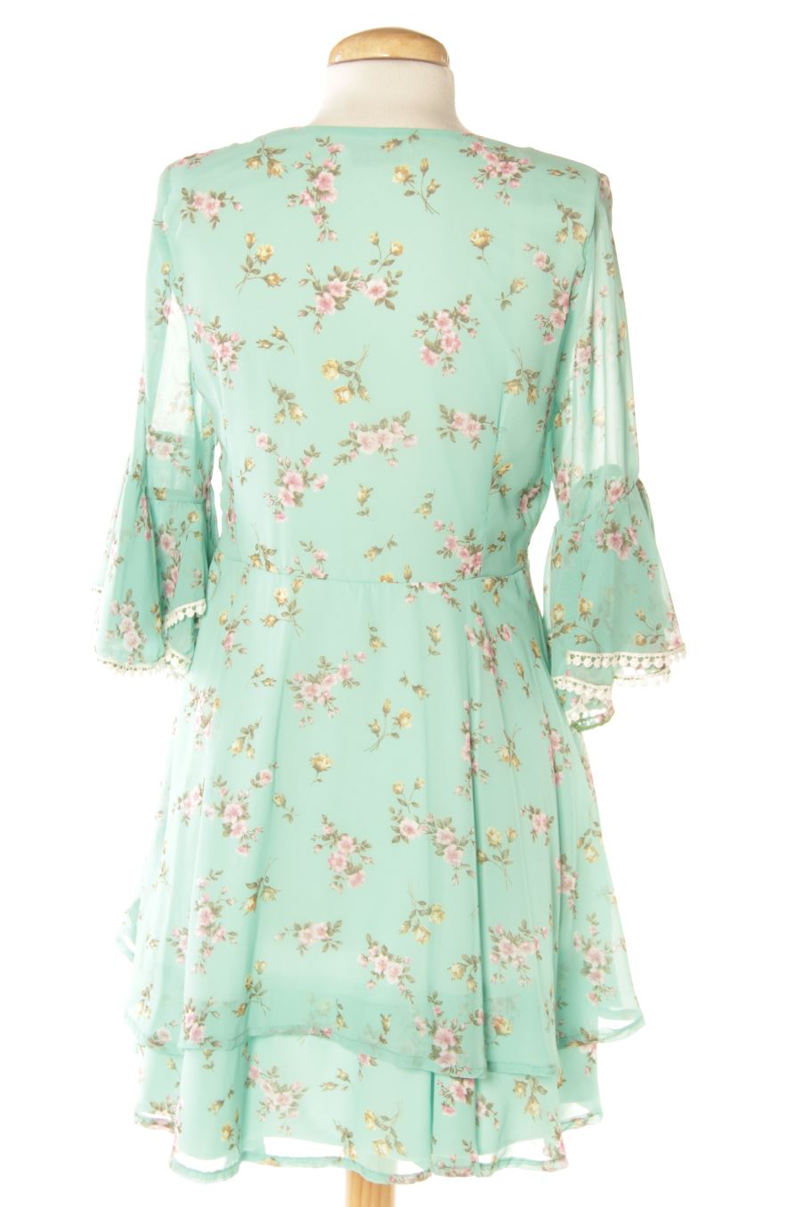 Vestido elegante de maribel ruiz de la talla 40, de color flores