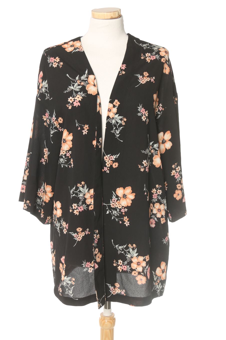 Kimono de H&M de la talla S, de color flores