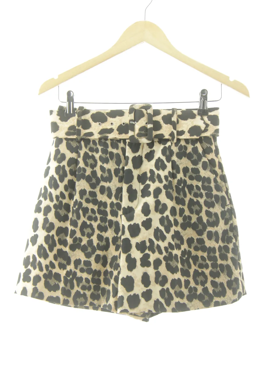 Shorts Zara de la taille XS, de couleur animal print