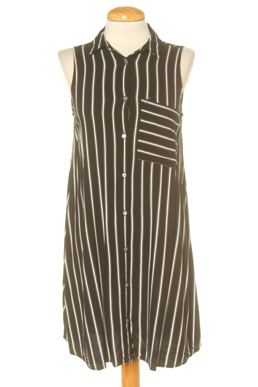 Vestido casual de Stradivarius de la talla S, de color rayas