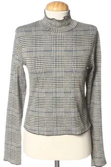 Pull S Bershka, photo 1 sur 2