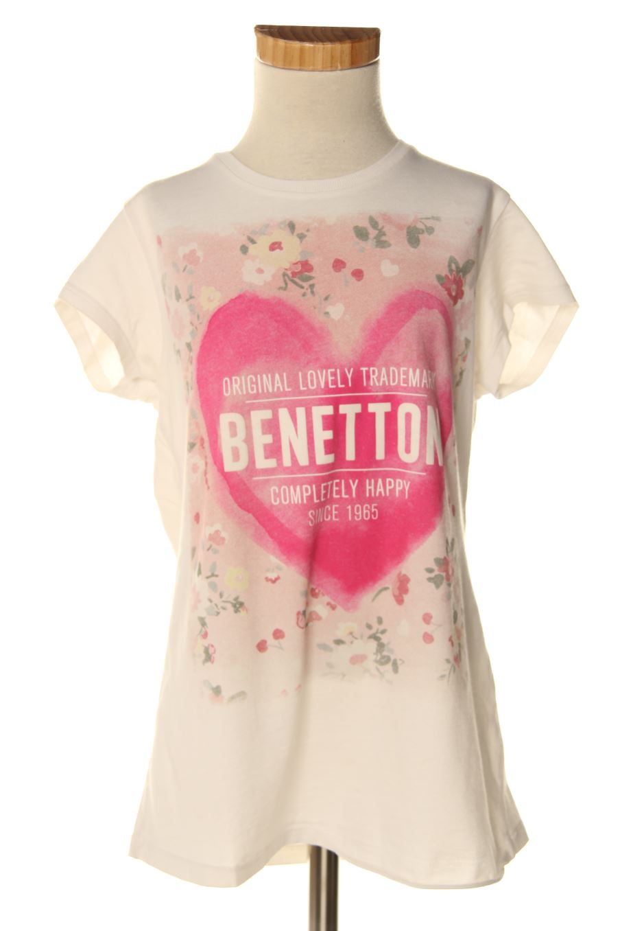 T-shirt Benetton de la taille 9 ans de seconde main