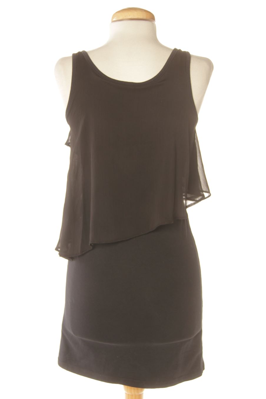 Robe casual H&M de la taille 36, de couleur noir