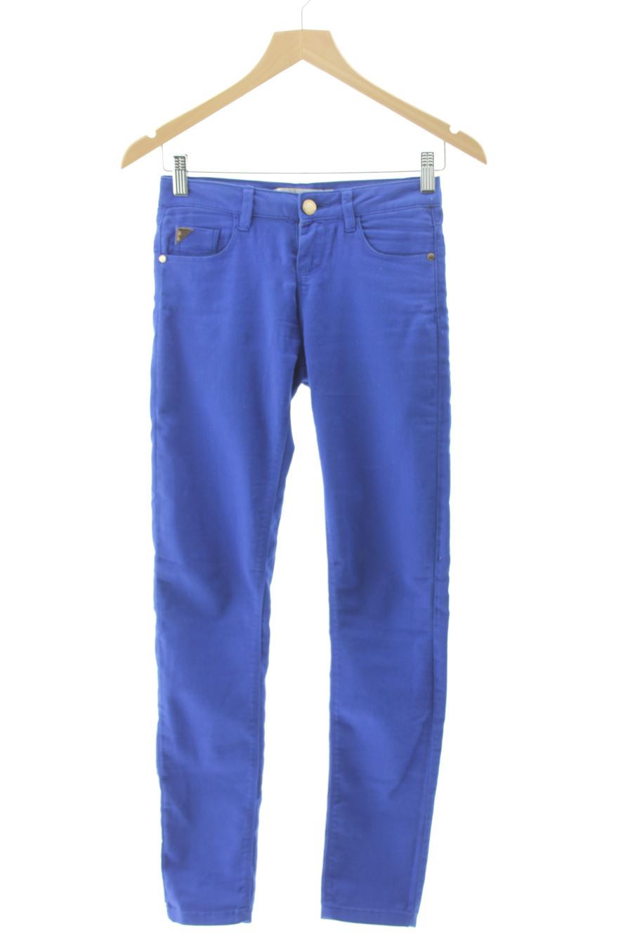 Jeans de Bershka de la talla 32, de color blu