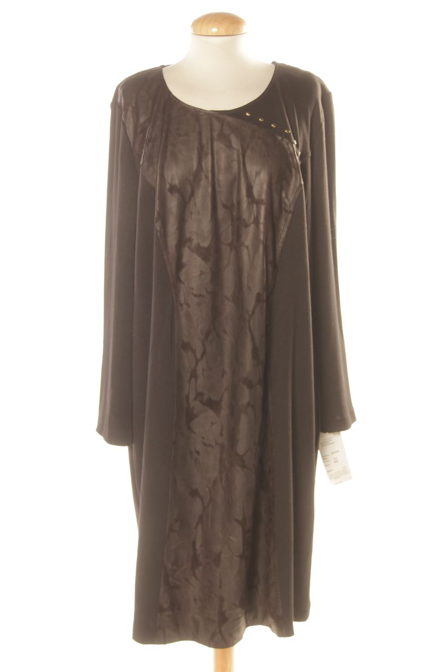 Robe Juydom de la taille 50, de couleur noir