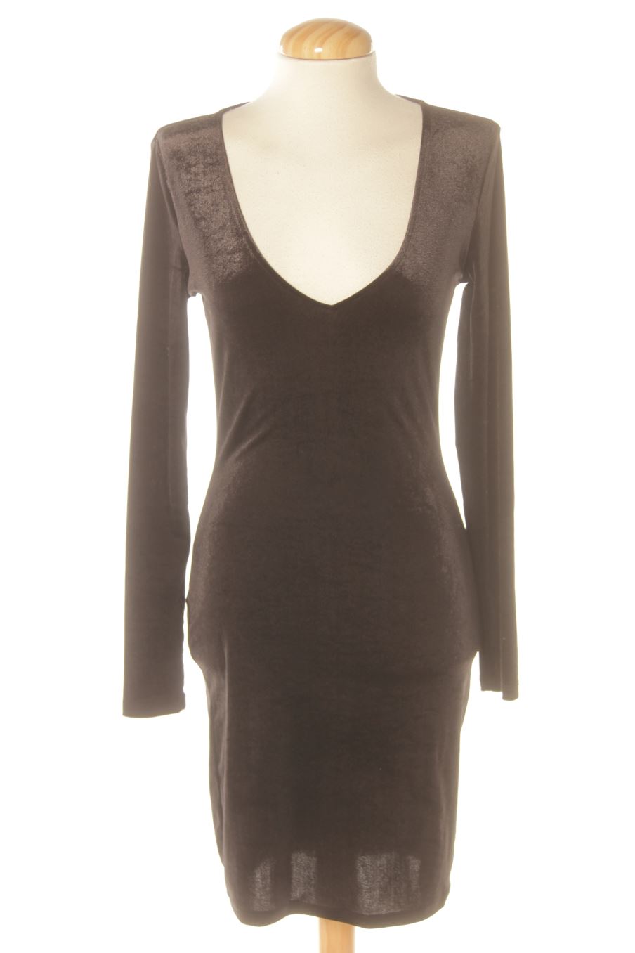 Einfaches Kleid von H&M Größe 38, Farbe Schwarz, aus Samt für