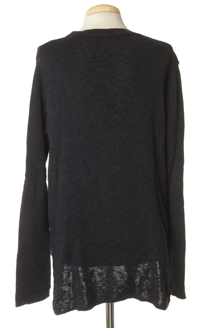 Pull Pull & Bear de la taille S, de couleur bleu marine