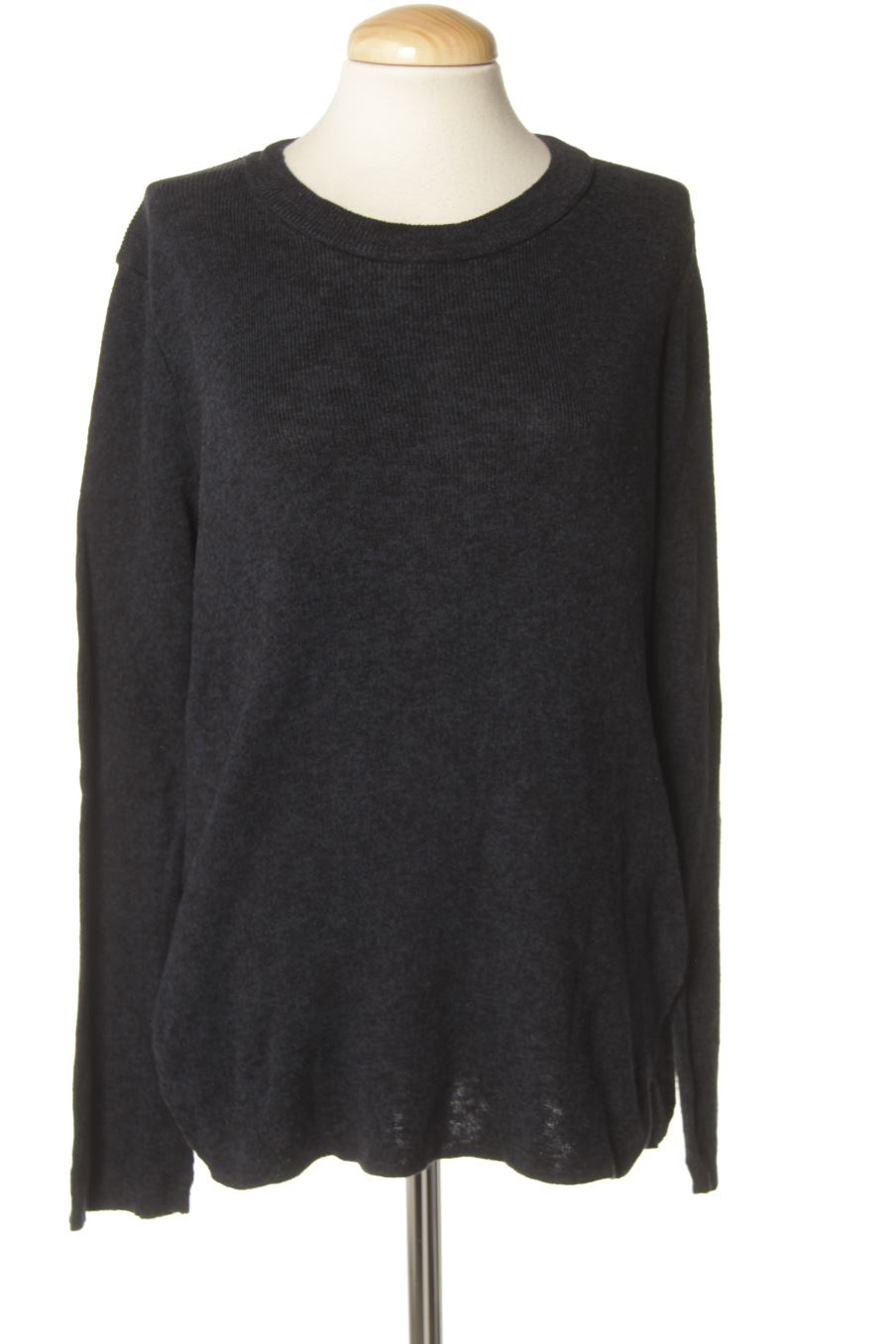 Pull Pull & Bear de la taille S, de couleur bleu marine