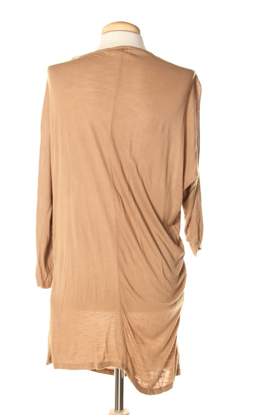 Top Bershka de la taille M, de couleur beige