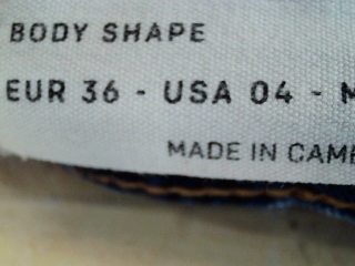 Jeans Stradivarius de la taille 36, de couleur bleu de denim