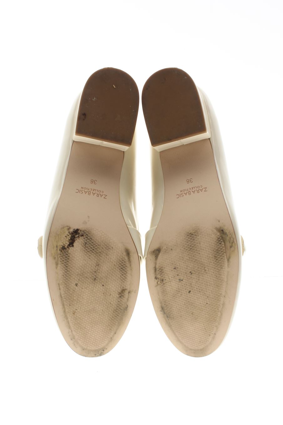 Zapatos de tacon de Zara de la talla 36, de color beige de