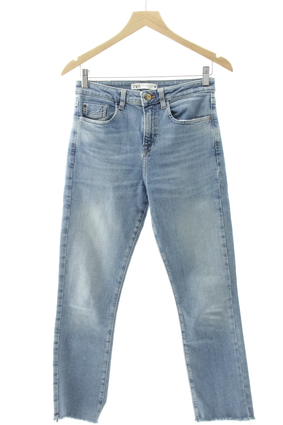 Jeans Zara de la taille 36, de couleur bleu de denim