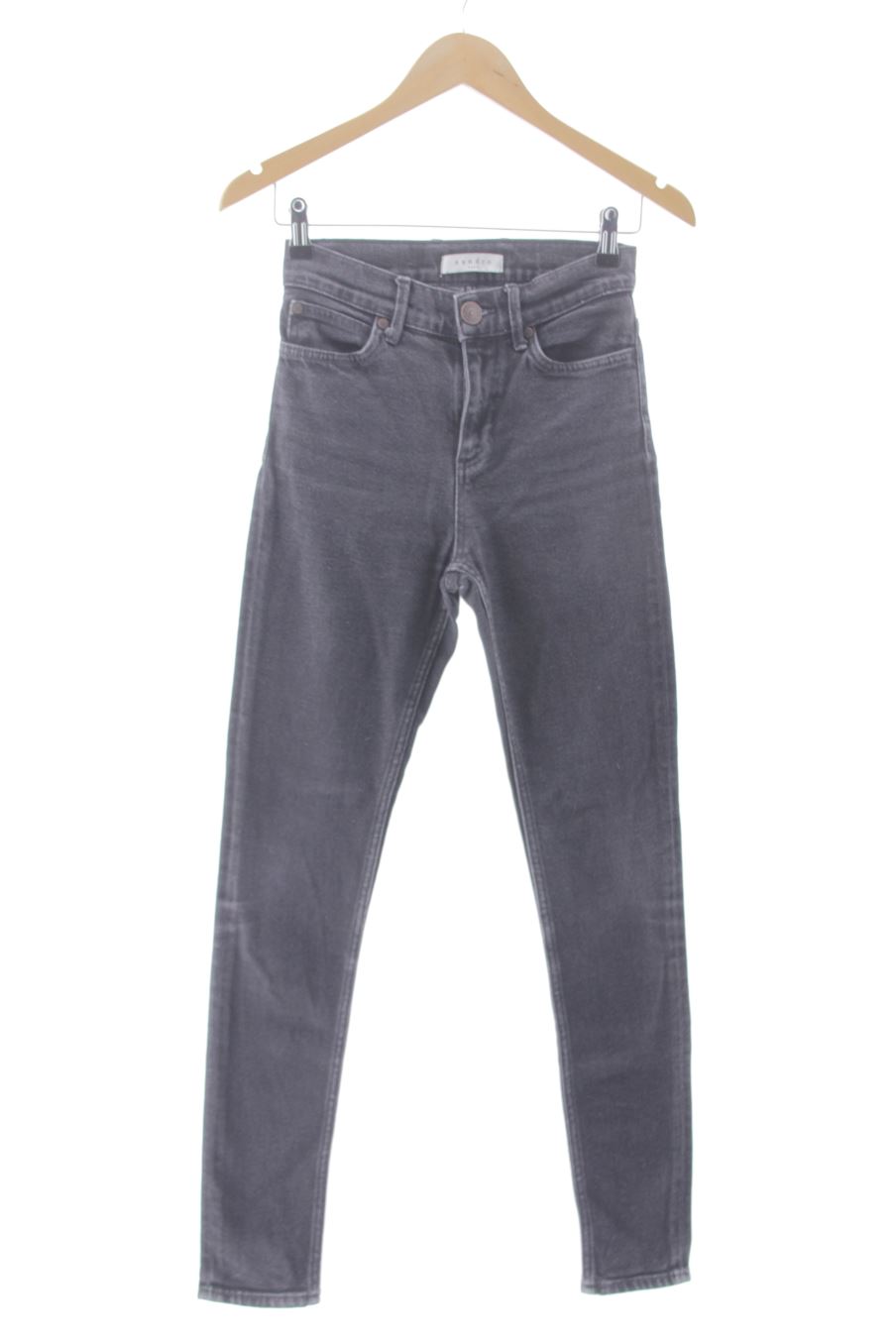 Jeans Sandro de la taille 36, de couleur noir de denim