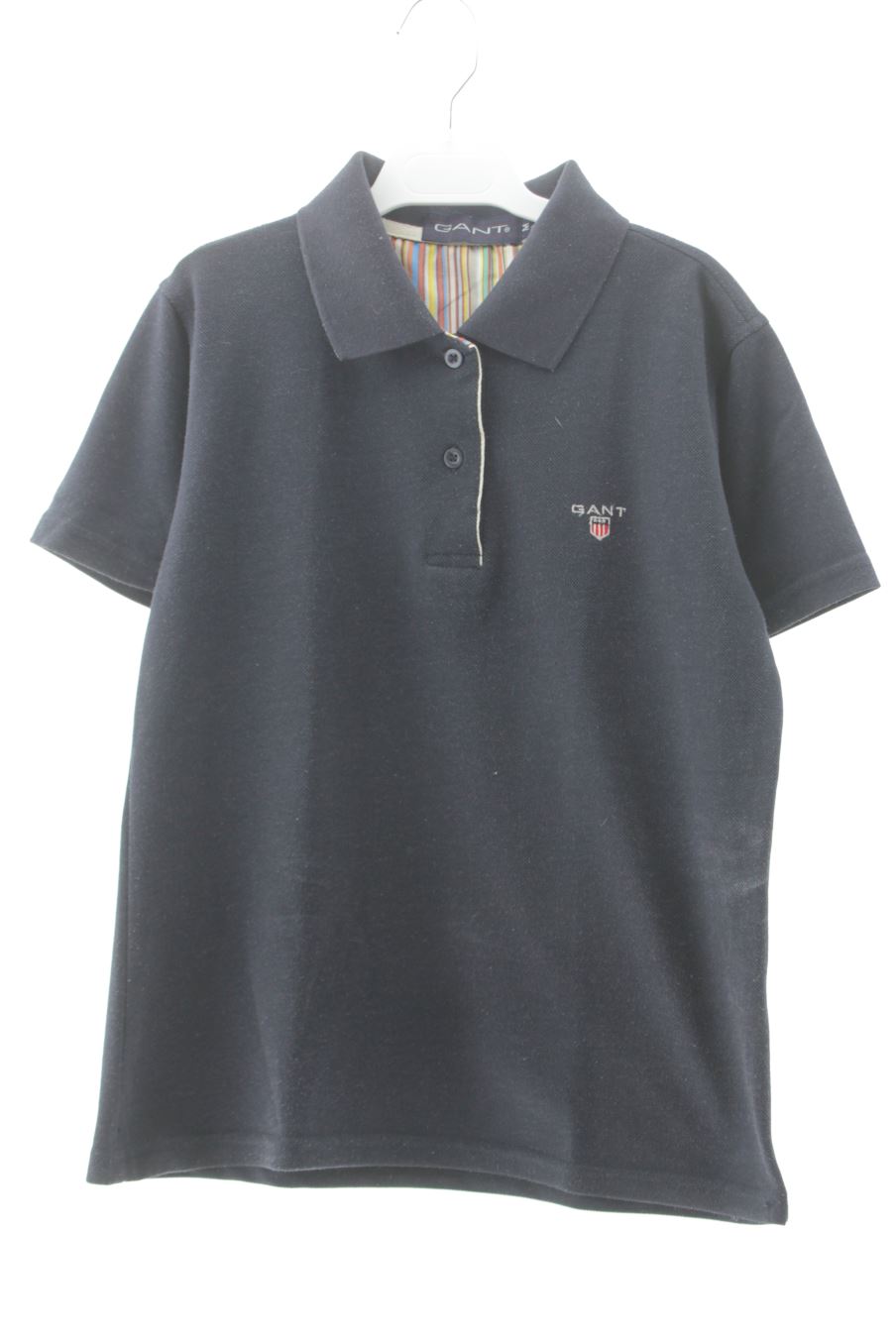 Polo Gant de la taille 12 ans avec une étiquette