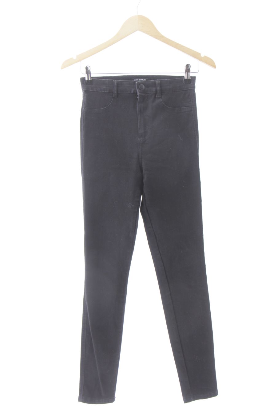 Vaquero de trf (ZARA) de la talla 36, de color negro de ropa vaquera