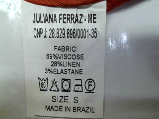 Pantalones cortos de DIVNI Sao Paulo de la talla S, de color rojo
