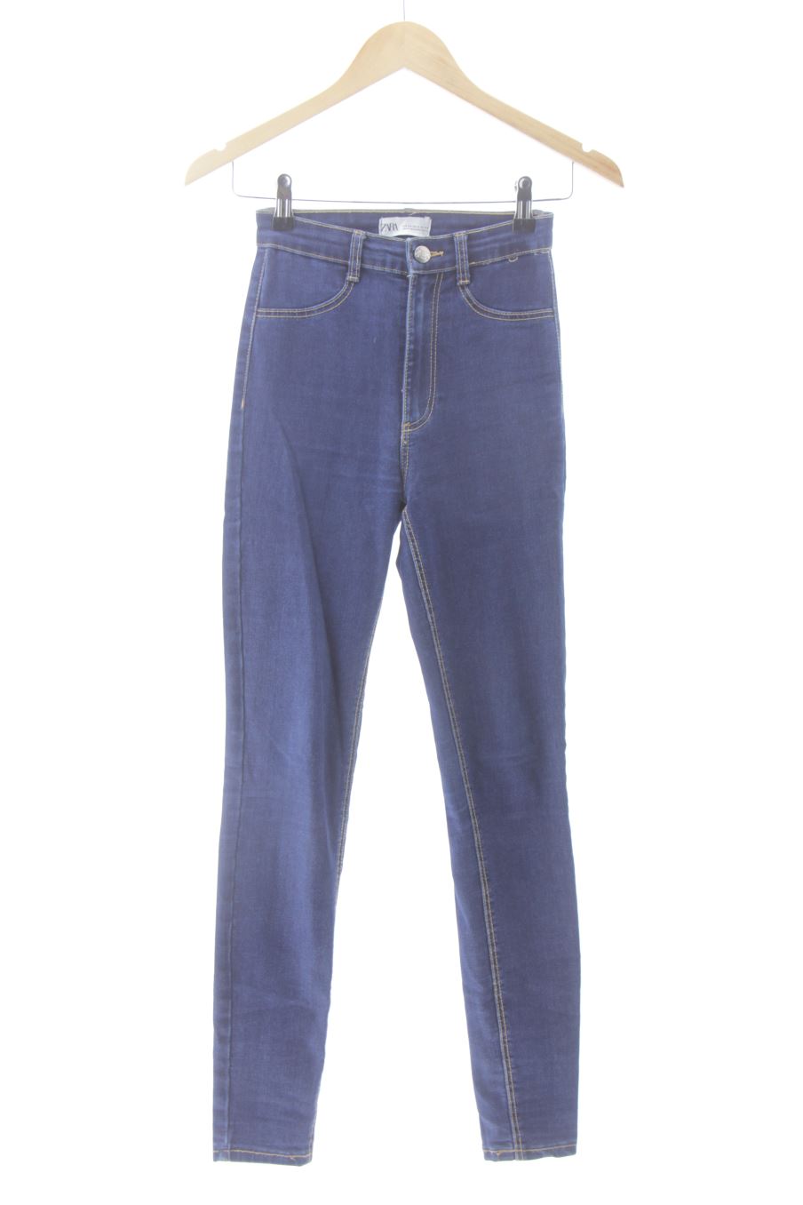 Jeans Zara de la taille 34, de couleur bleu de denim