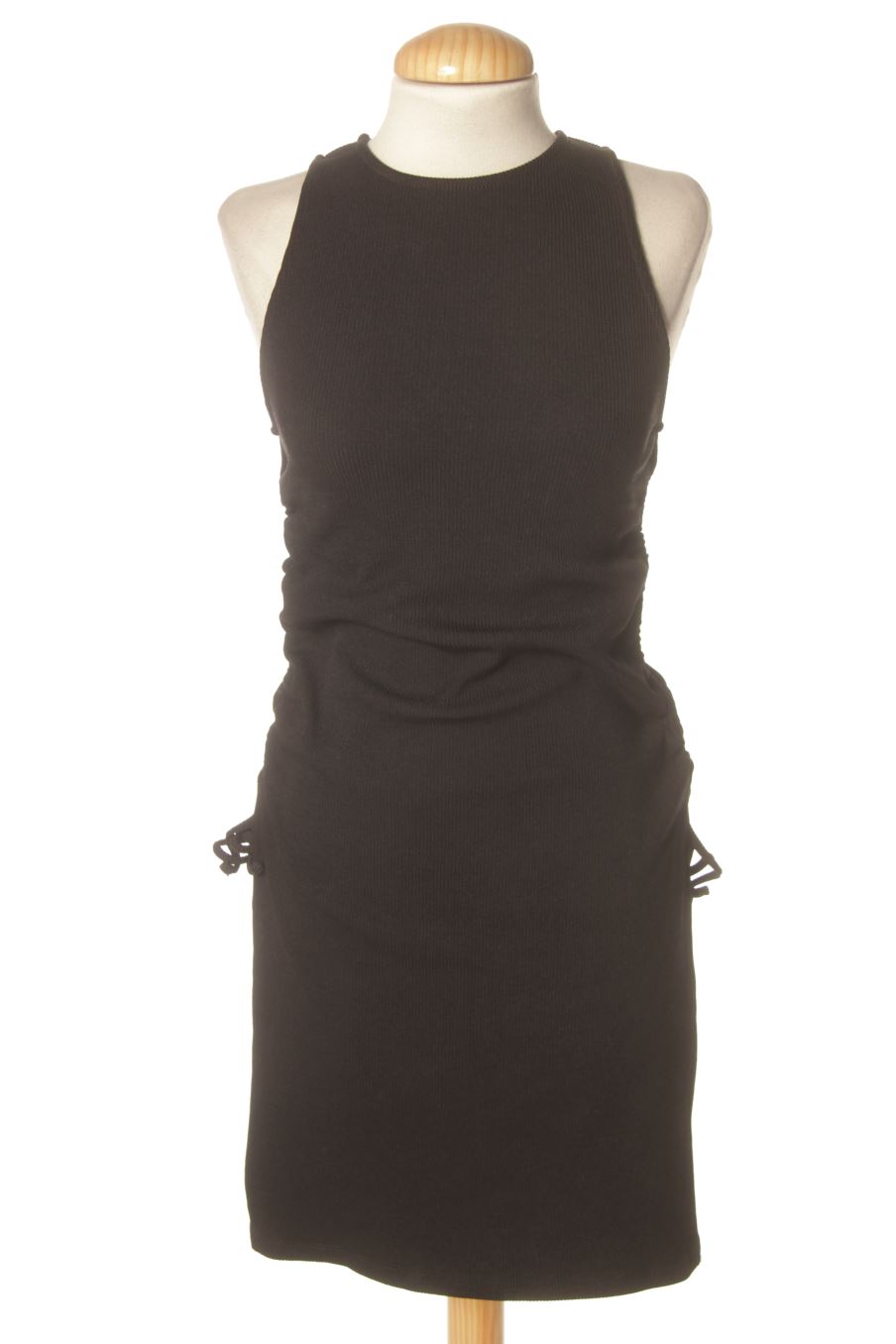 Robe casual Zara de la taille S, de couleur noir