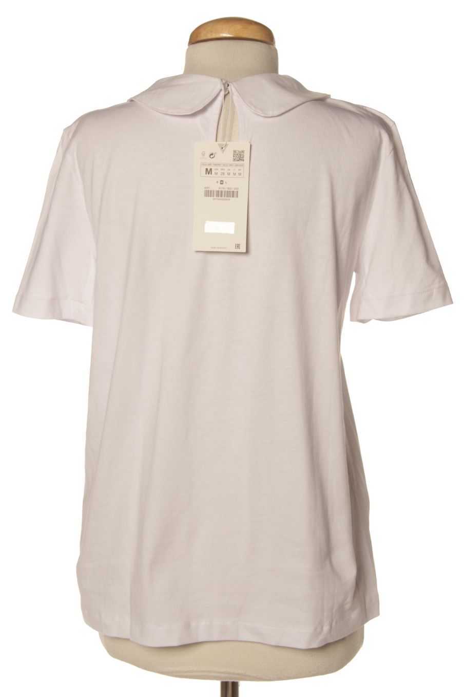 T-shirt Zara de la taille M, de couleur blanc