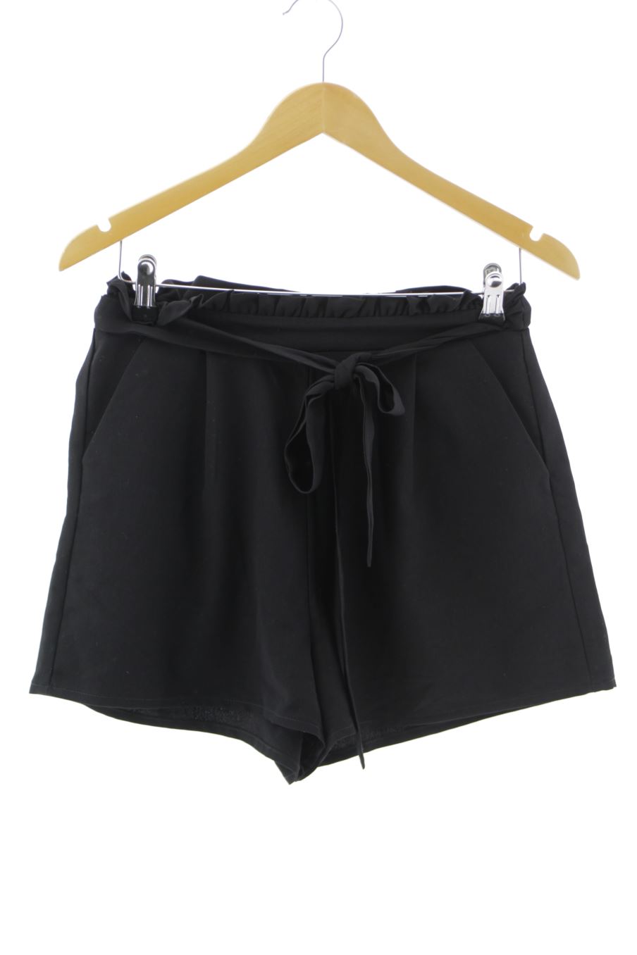 Shorts Stradivarius de la taille M, de couleur noir