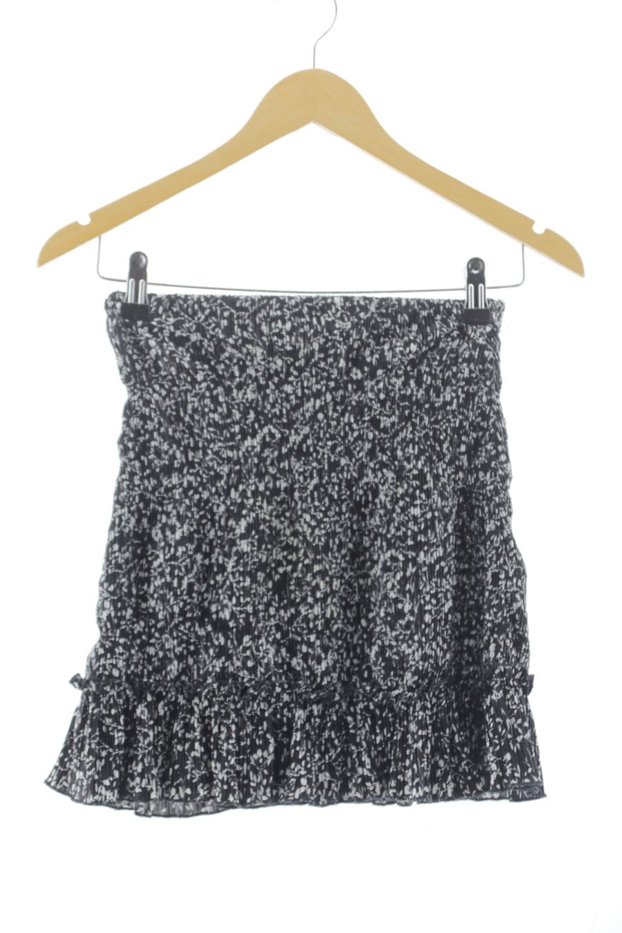 Falda de Pull & Bear de la talla S, de color negro