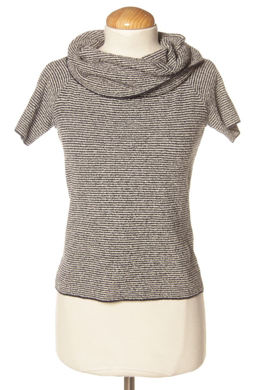 Top de Zara de la talla M, de color azul