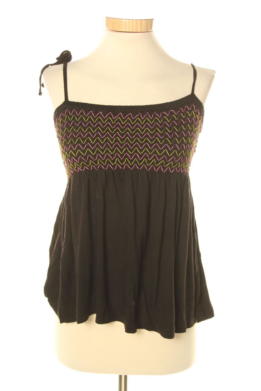 Top Miss LIBERTO de la taille S, de couleur noir