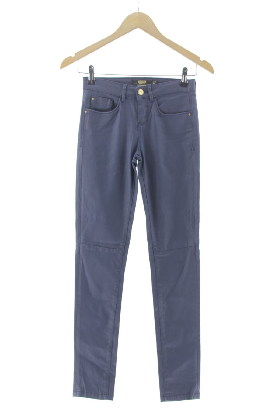 Jeans von Bershka Größe 32, Farbe Marineblau, aus Jeanskleidung für