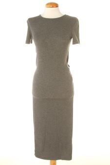 Vestido casual M Stradivarius, foto 1 de 2