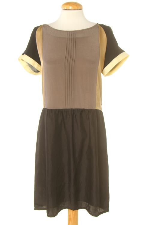 Einfaches Kleid