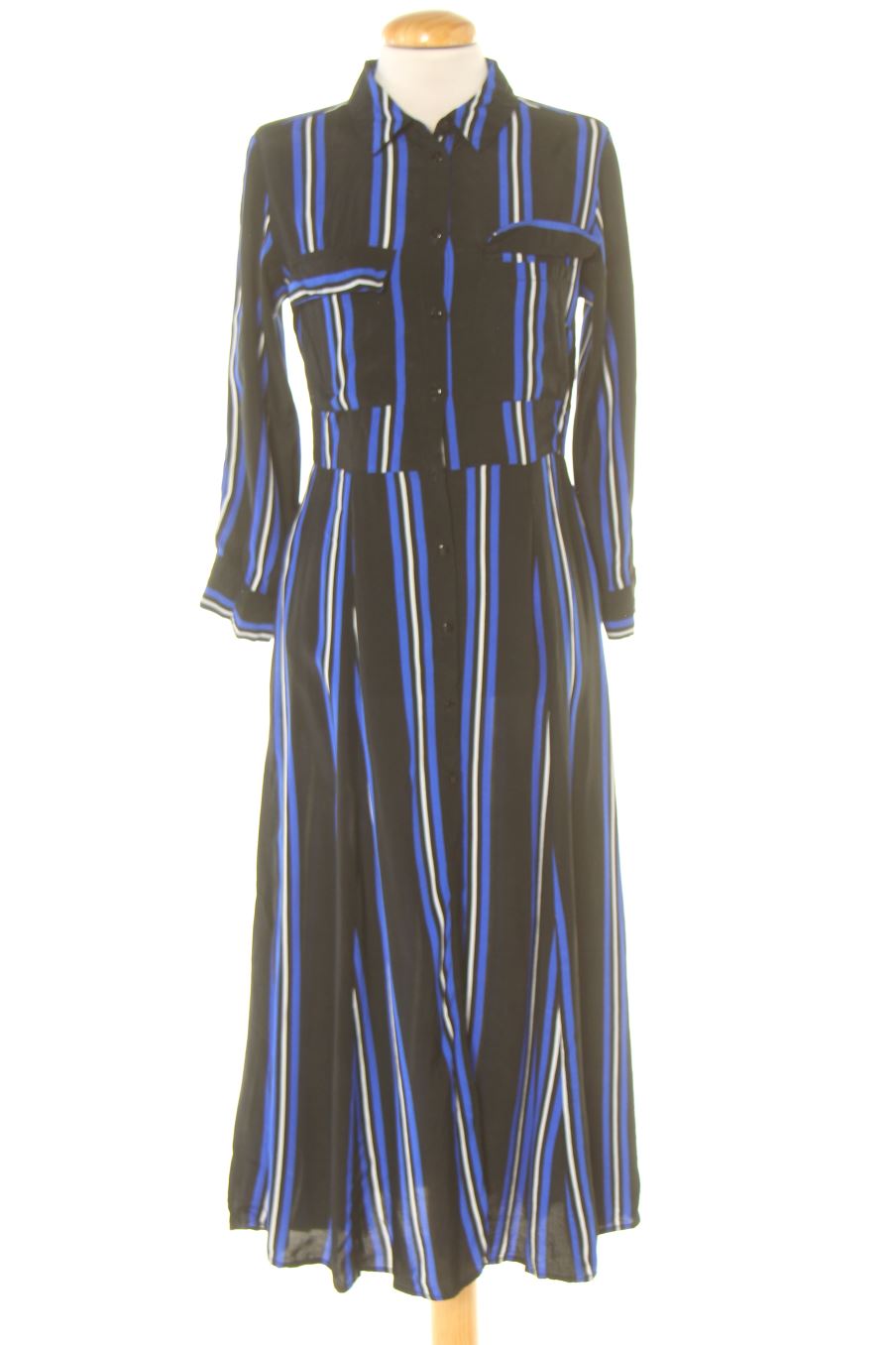 Robe casual Mango de la taille S, de couleur rayures