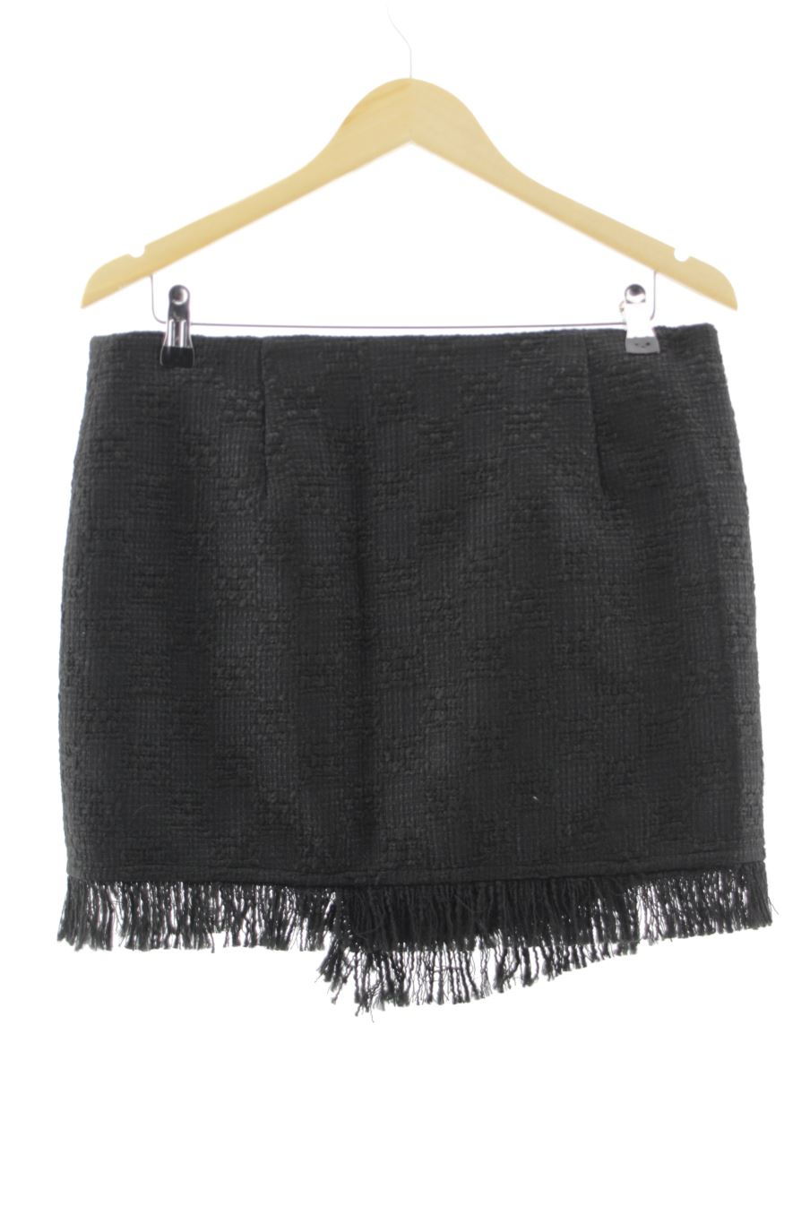 Jupe Zara de la taille L, de couleur noir