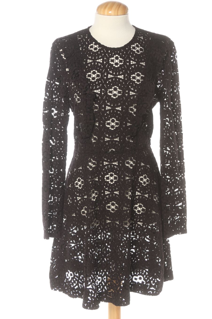 Robe casual Zara de la taille M, de couleur noir