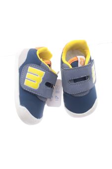 Chaussures de sport 19 Mustang, photo 1 sur 2