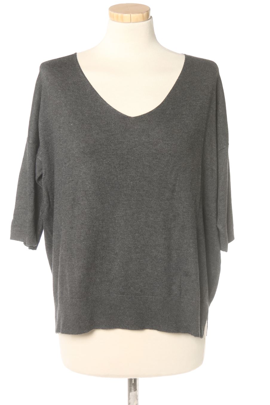 Pull Amichi de la taille M, de couleur gris