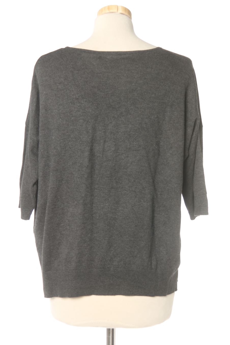 Pull Amichi de la taille M, de couleur gris