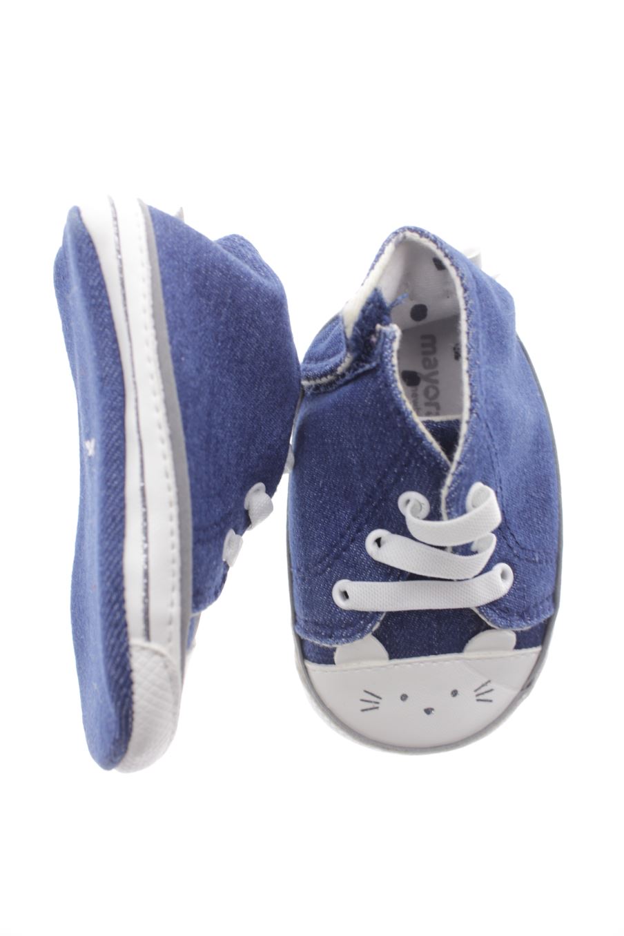 Zapato con suela blanda de Mayoral de la talla 18 con etiqueta