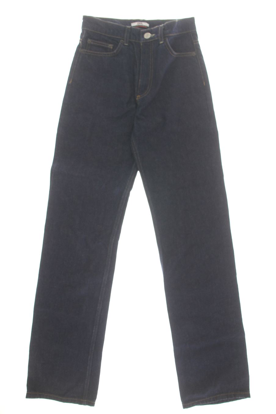 Jeans Zara de la taille 36, de couleur bleu de denim