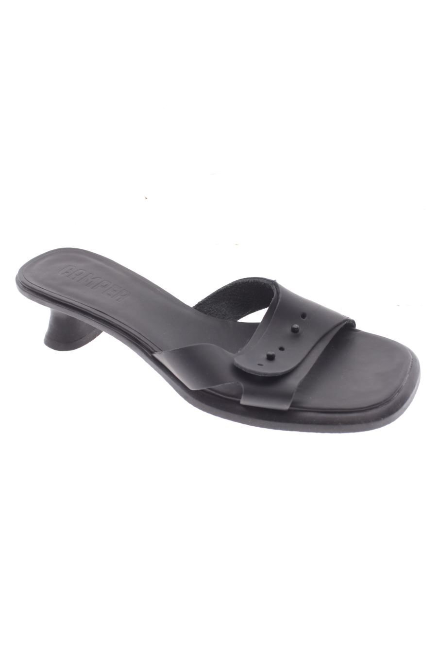 Sandalias tacon de Camper de la talla 38, de color negro de