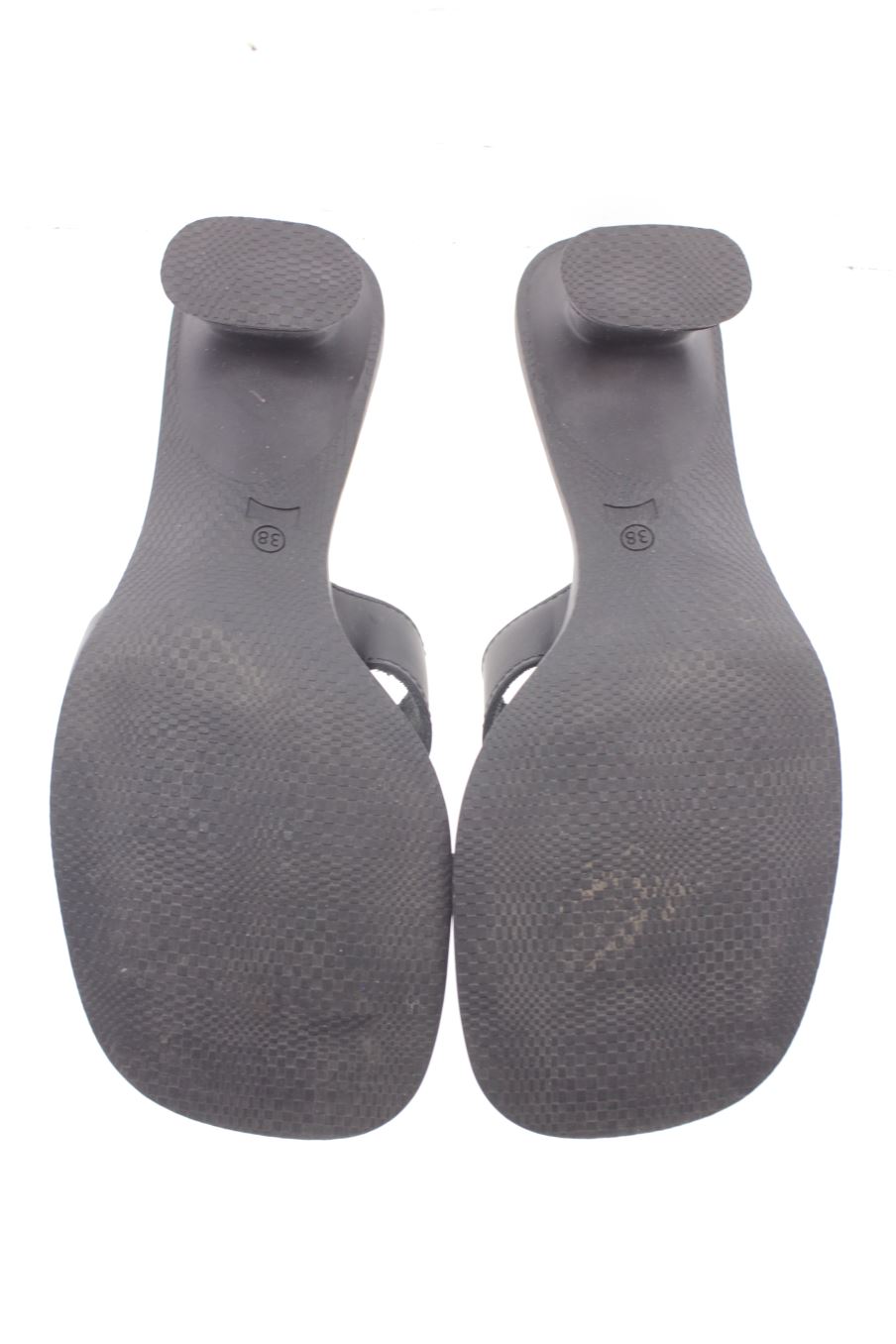 Sandalias tacon de Camper de la talla 38, de color negro de