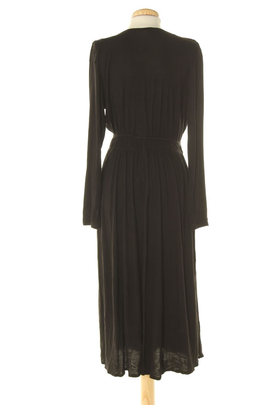 Robe casual H&M de la taille M, de couleur noir