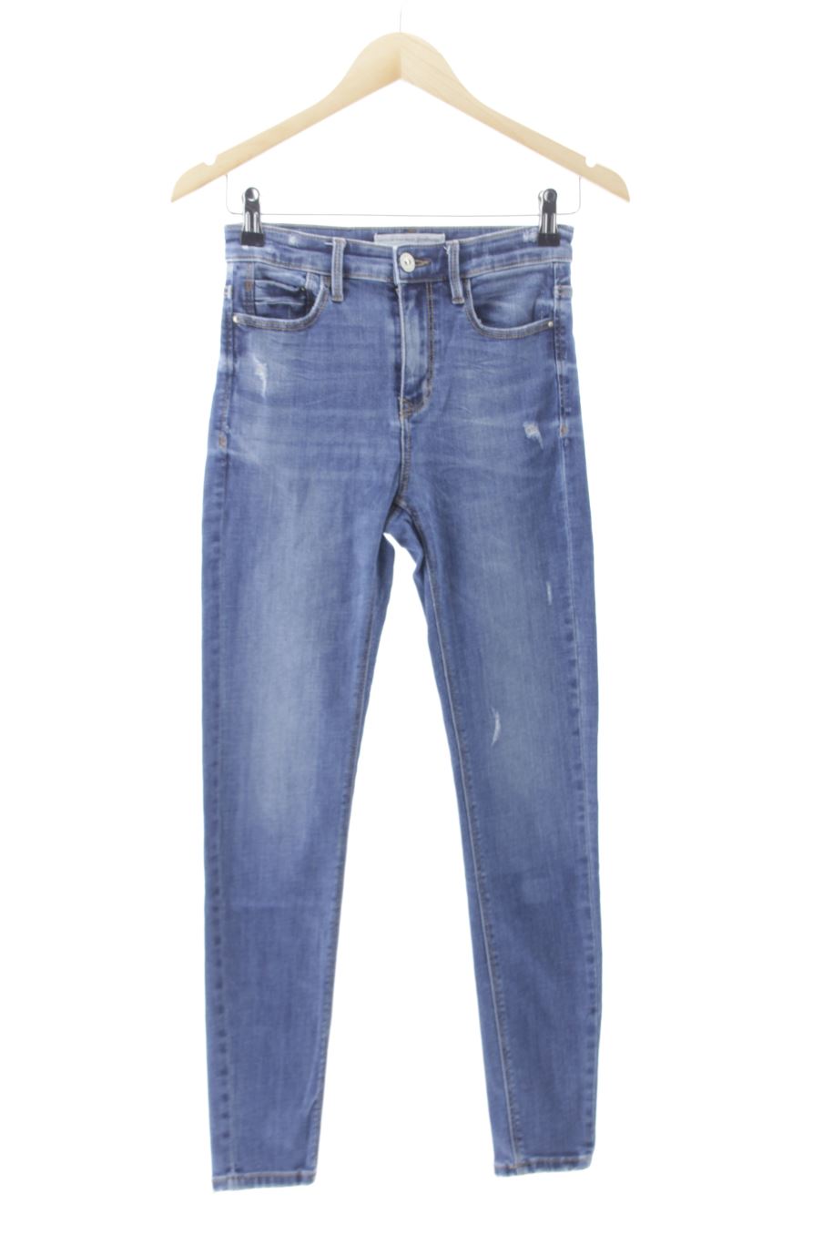 Vaquero de Stradivarius de la talla 36, de color azul de ropa vaquera