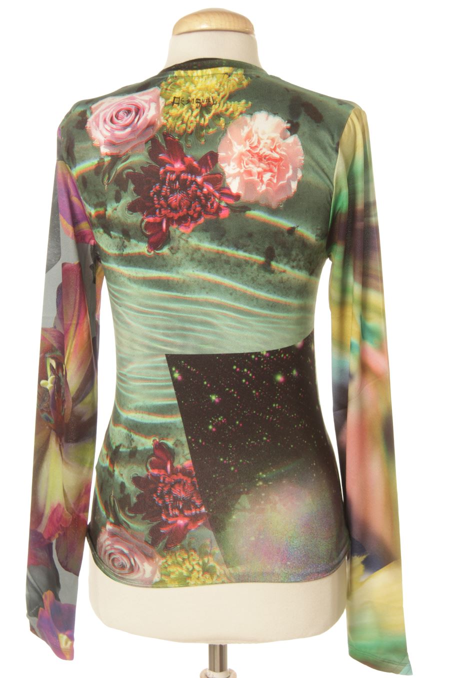 Camiseta manga larga de Desigual de la talla M, de color estampado