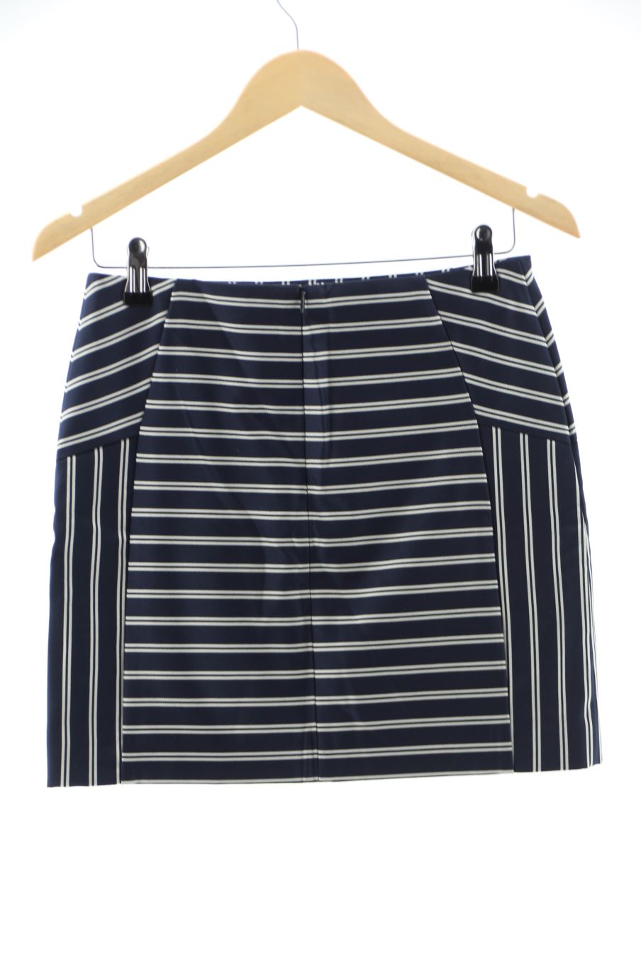 Jupe Naf Naf de la taille 36, de couleur rayures