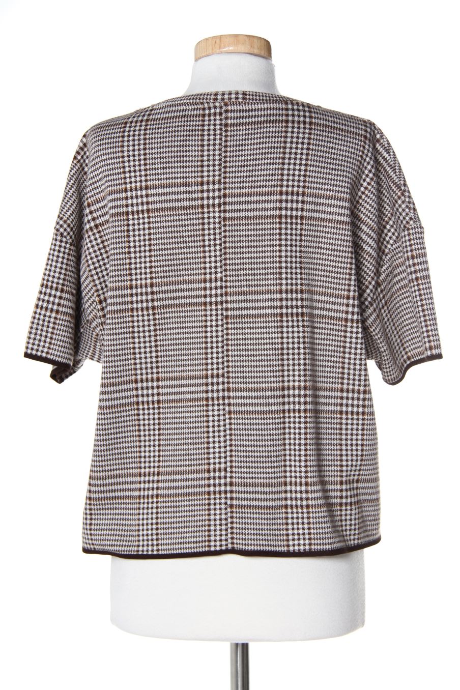 T-shirt Zara de la taille S, de couleur carreaux