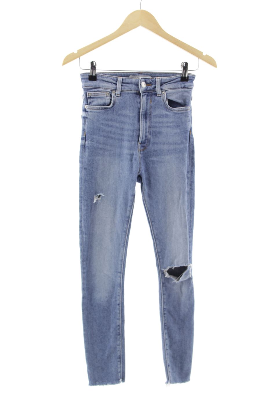 Jeans Zara de la taille 34, de couleur bleu de denim