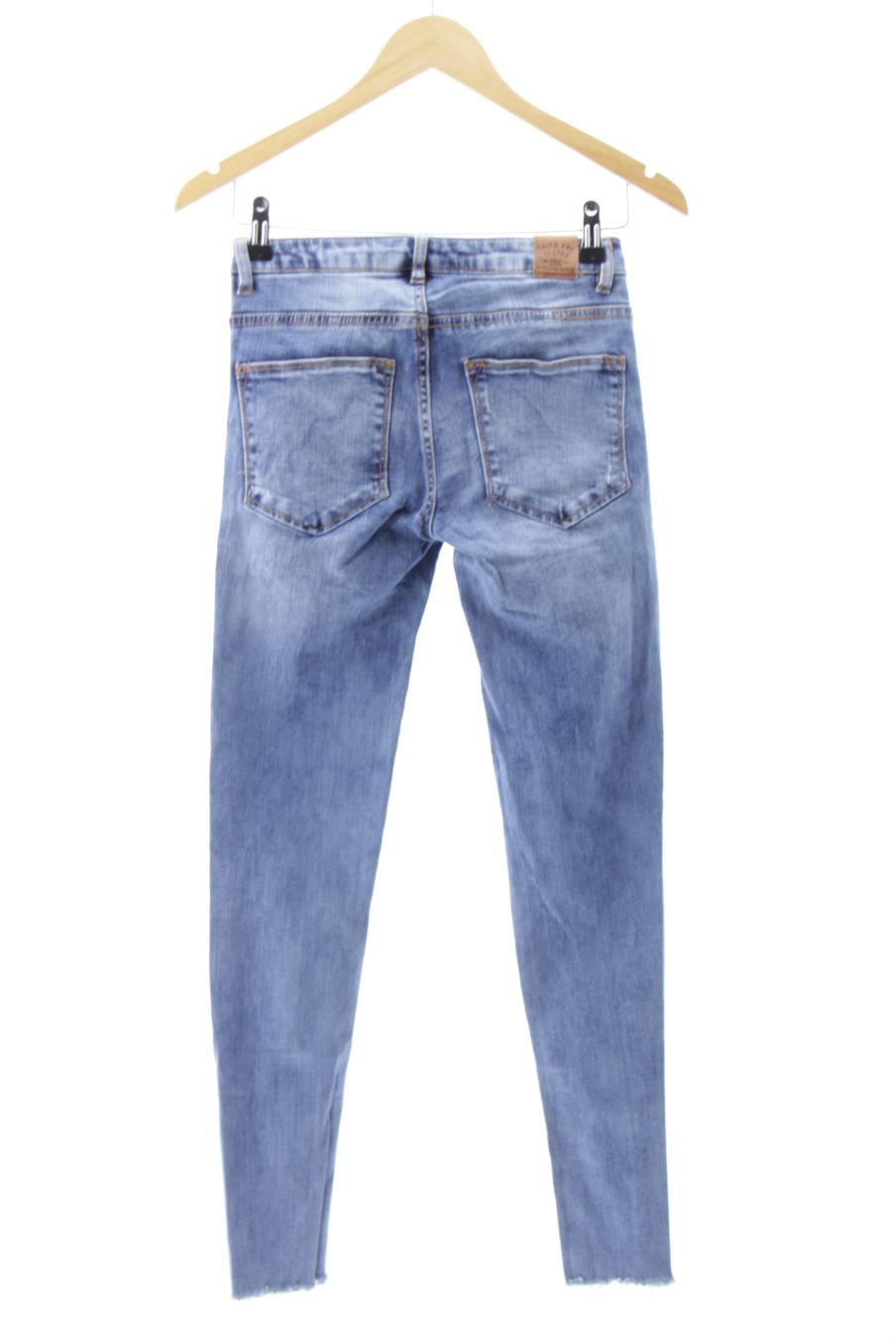 Jeans Pull & Bear de la taille 34, de couleur bleu de denim